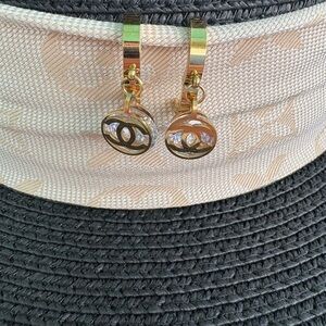 Diamond gold earrings